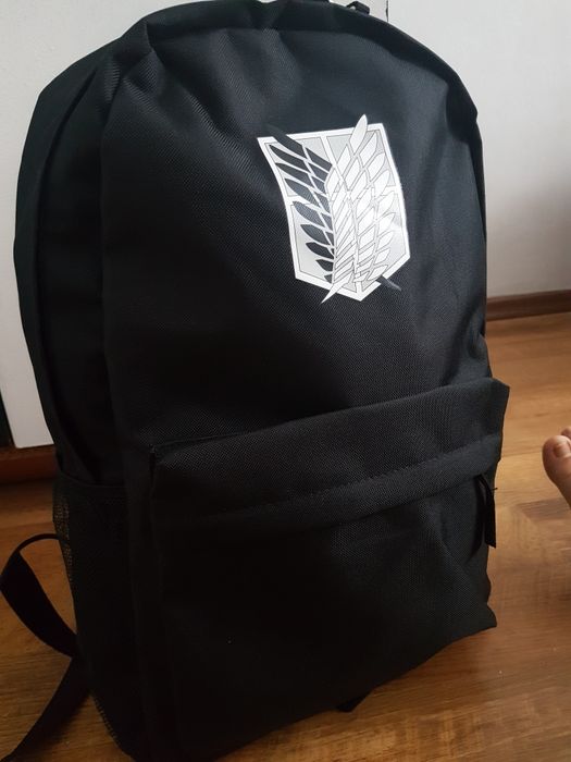 Ghiozdan/rucsac/geanta laptop/cadou anime Attack on Titan