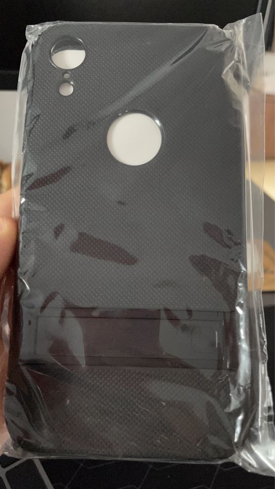Huse iPhone XR, plastic, negru