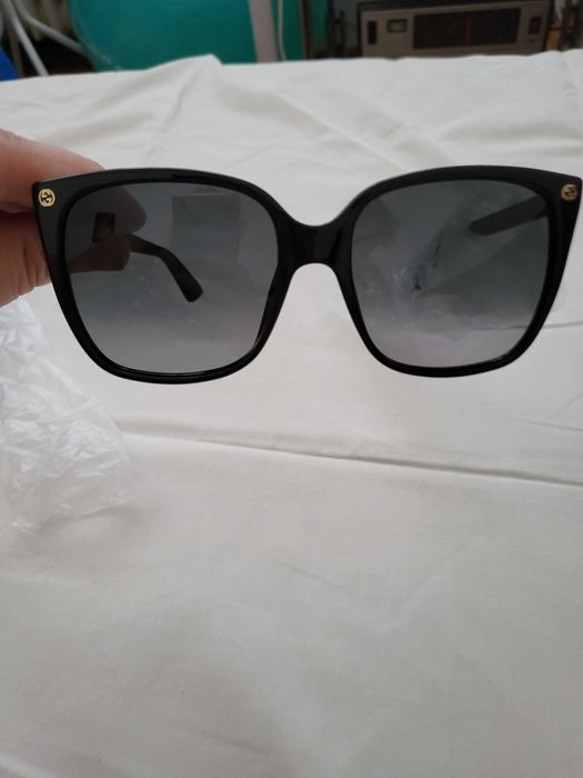 Gucci очила,чисто нови,оригинални,закупени са в Америка.