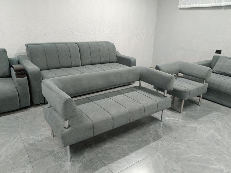 Акция!!! Продам офисный диван с креслом