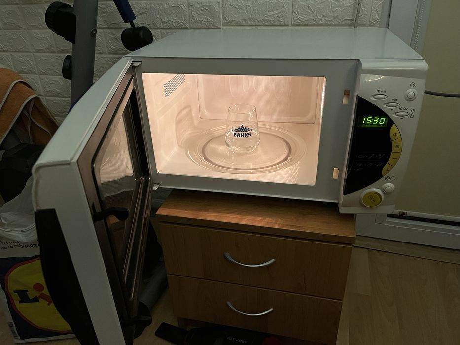 Микровълнова фурна LG
