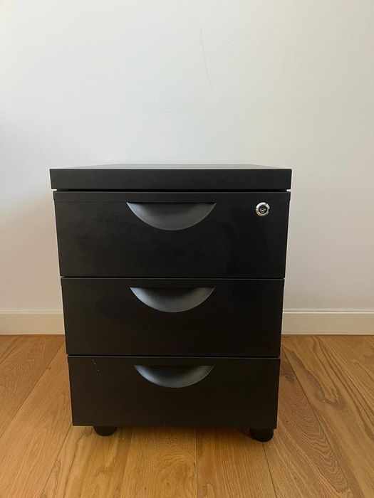 Birou/dulap cu sertare+cheie IKEA, livrare imediata si GRATUITA Oradea