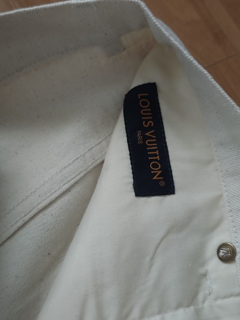 Къси панталони Louis Vuitton