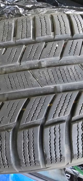 Зимни гуми  TOYO 215/55 R17