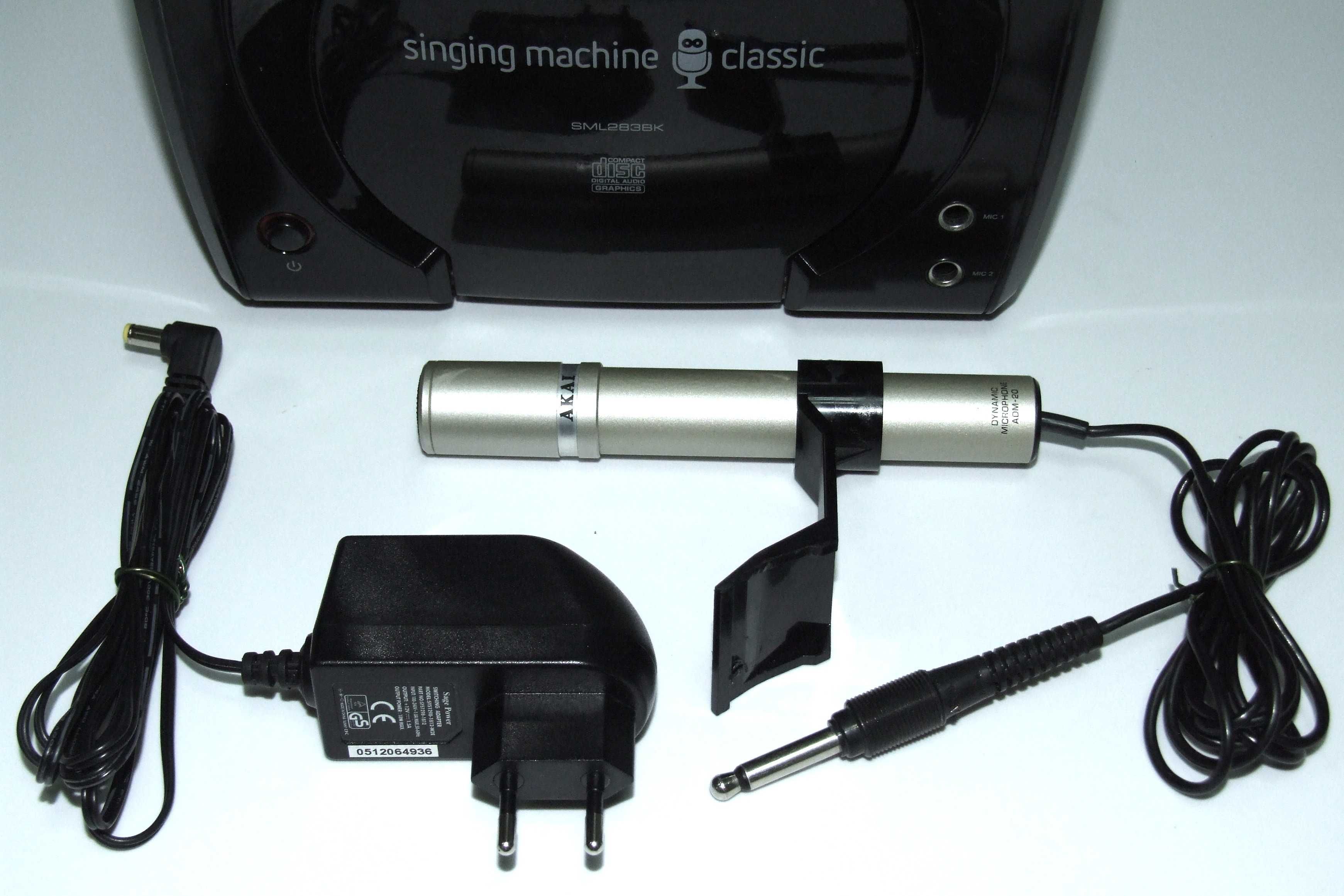 KARAOKE Singing Machine + microfon AKAI + 7 CD-uri speciale, NOU