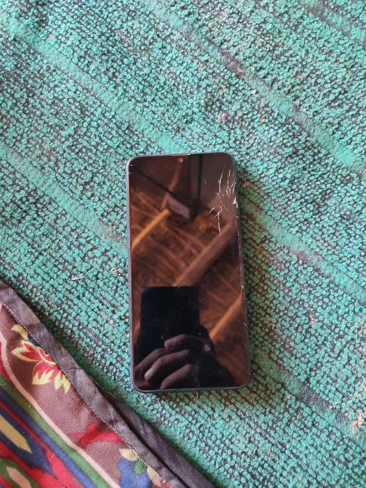 Galaxy A10s  4 . 32гб