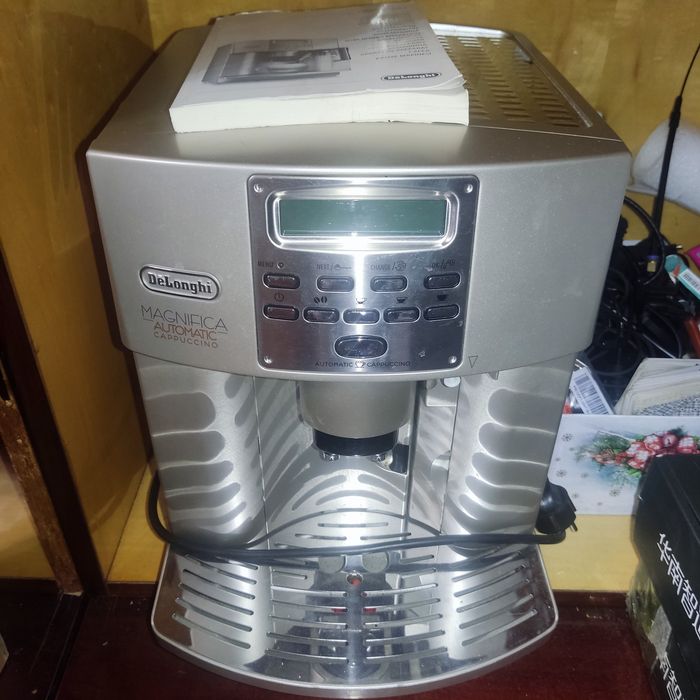 Кофемашина Delonghi Magnifica Automatic Cappuccino
