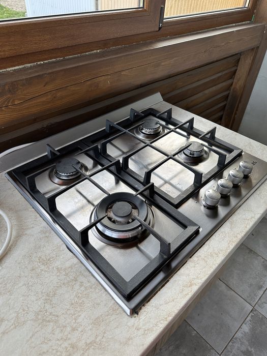 Vand Plita pe gaz cu 4 ochiuri