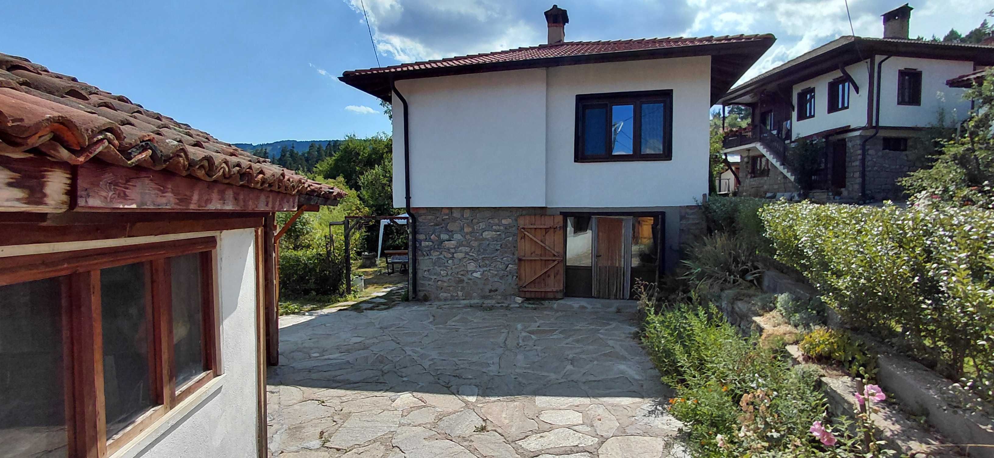 Къща в София, област-гр.Копривщица площ 135 цена 165000