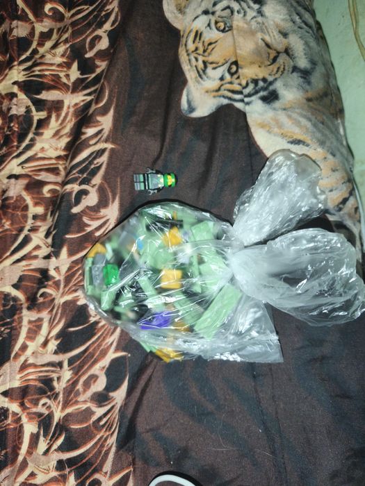 Продавам lego ninjago
