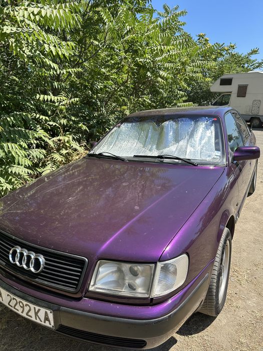 Audi 100 ляв фар за седан.