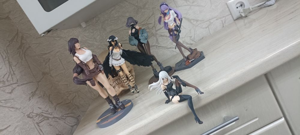 Аниме статуэтки продам