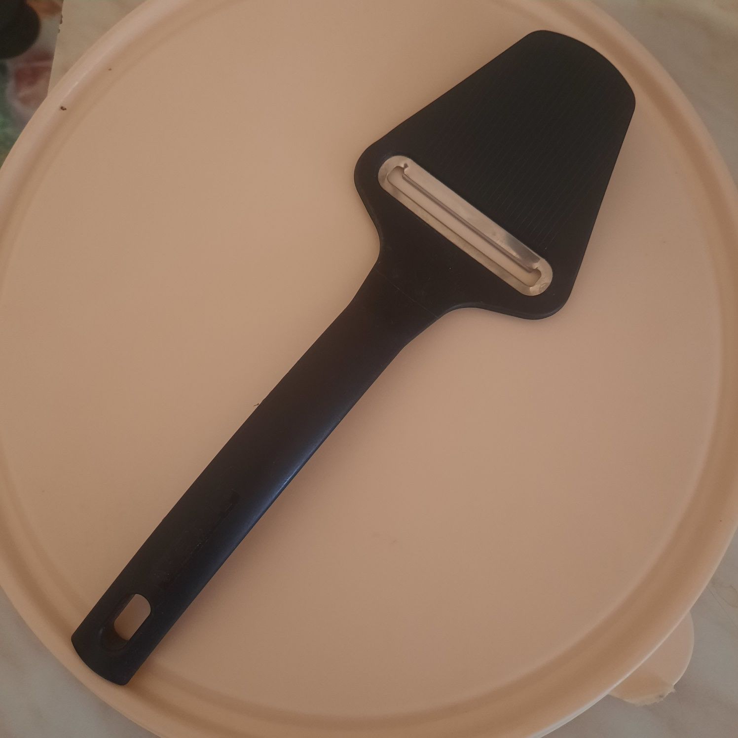 Нож для сыра Икеа.Срочно