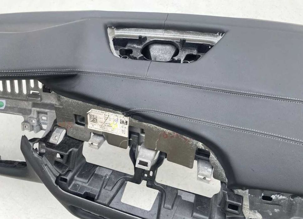 Арматурно табло аирбег колани airbag BMW X5 G05 X6 G06 кожа