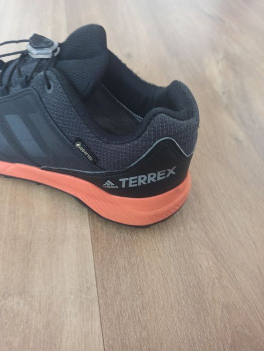 Pantofi,, Adidas terrex continental"mărimea 36 jumate