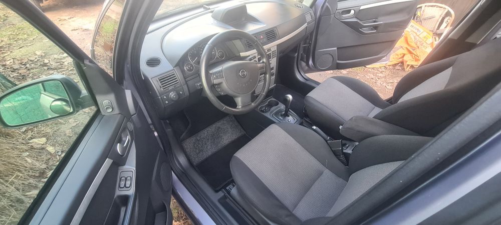 Vand opel meriva in stare buna