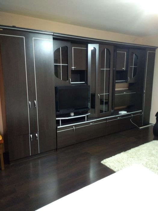 Închiriez garsoniera 300 euro