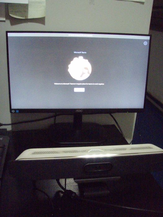 Sistem audio-video conferinta Poly studio X30