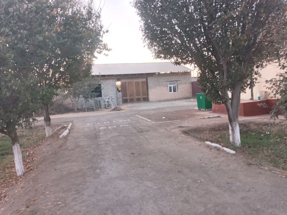 Участка сотилади