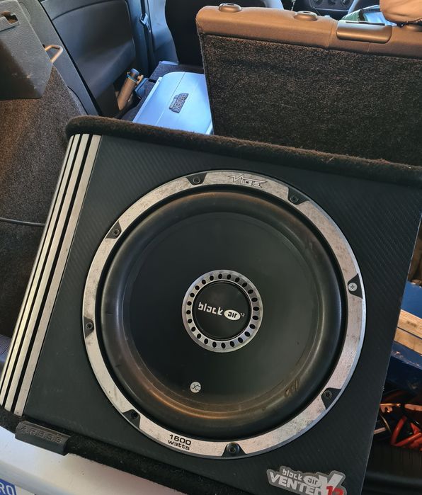 Vând/schimb subwoofer vibe