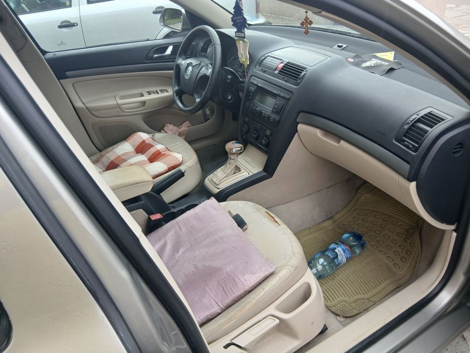 Vând SKODA Octavia Diesel automată