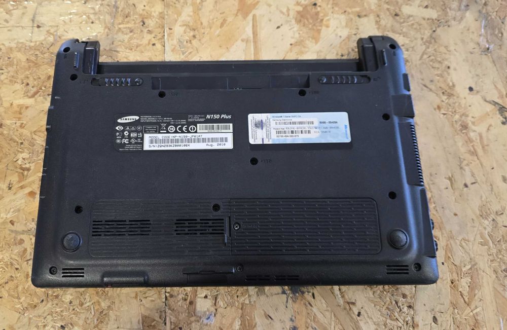 Laptop mini core2 - Samsung N150 Plus - functional,instalat