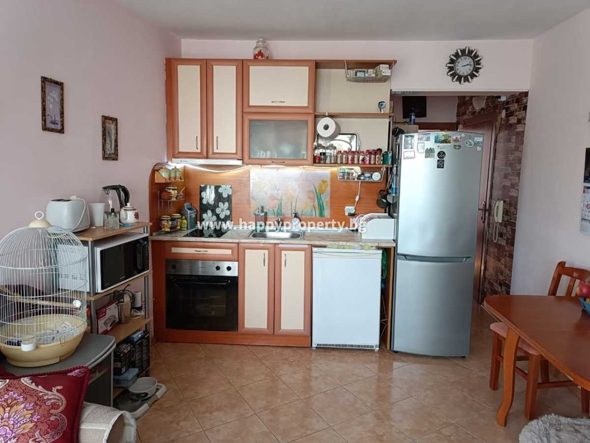 Продава се Двустаен апартамент в к.к. Слънчев бряг - 60 кв.м за 1050 €/кв.м - Снимка #2