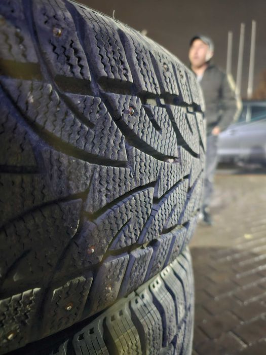 Зимние шипованные 235/55/R19