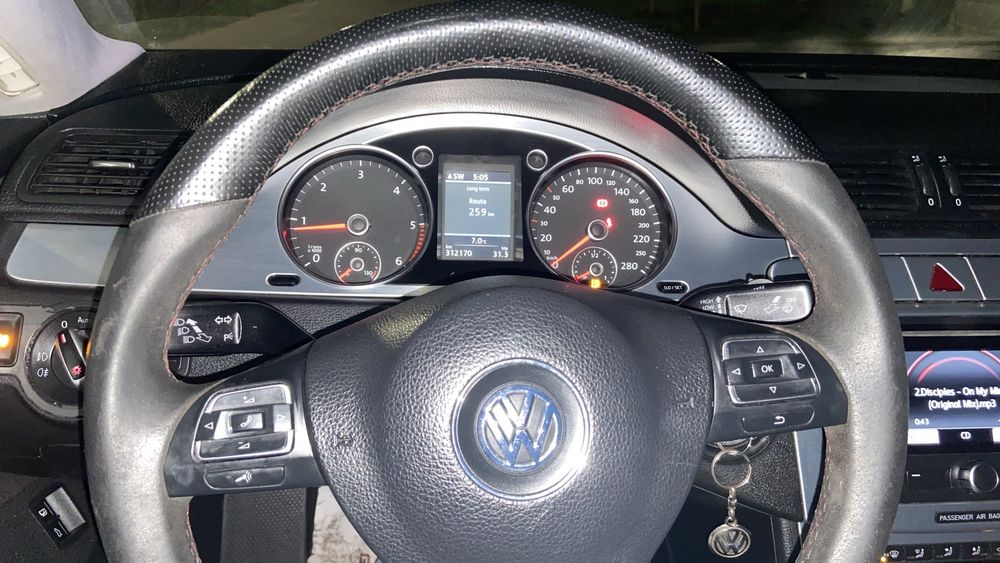 Vand urgent passat CC an 2009 2.0 tdi