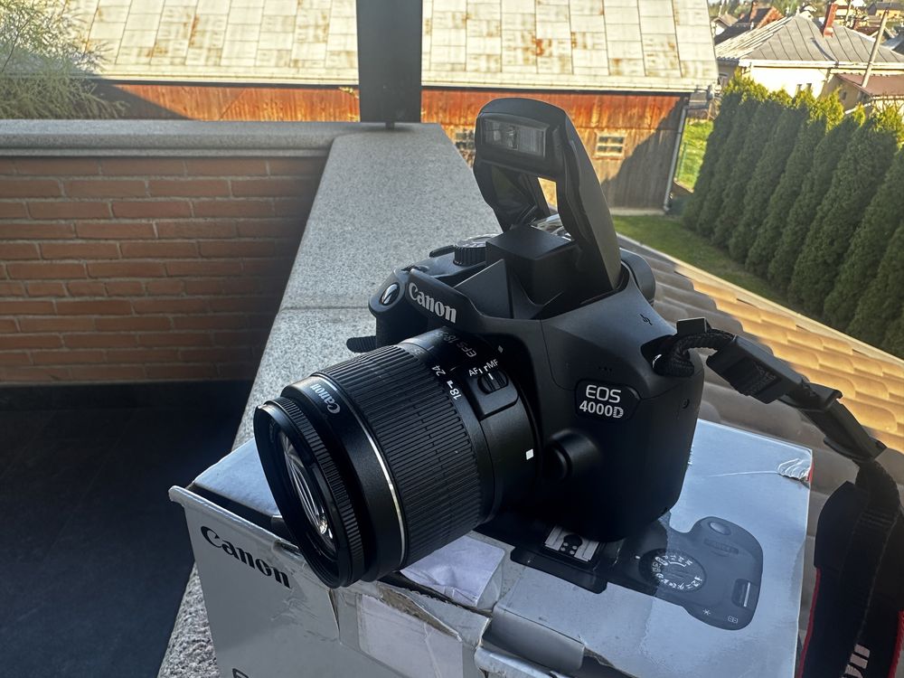 Canon eos 4000D+obiectiv 18-55 mm