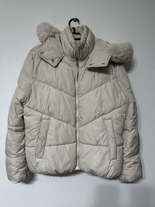 Geaca Bershka marime M