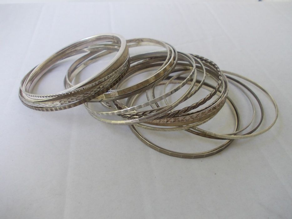 21 bratari vechi din argint