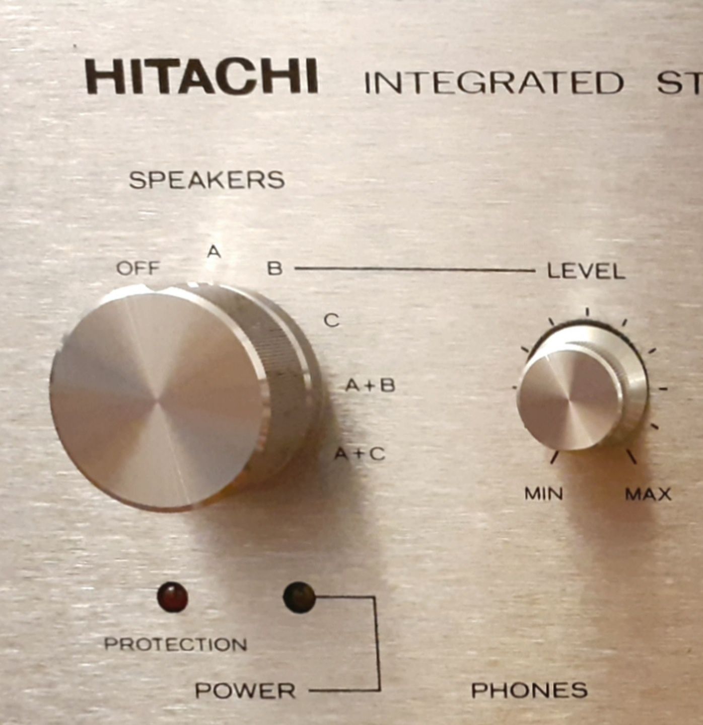 Amplificator Hitachi HA-1100 cap de serie vintage rar made in Japan