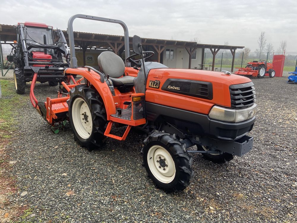 Tractor japonez Kubota KL23, 4x4, 23cp + freza