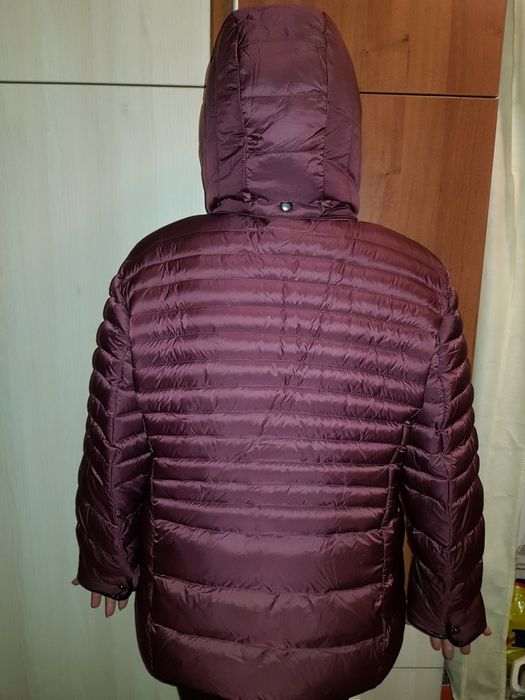 Geaca subtire grena umplutura naturala marimea 44-46, ca noua