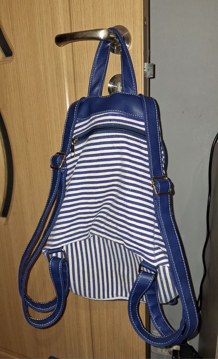 Lanterne si porthart militare Rucsac gentuta de spate