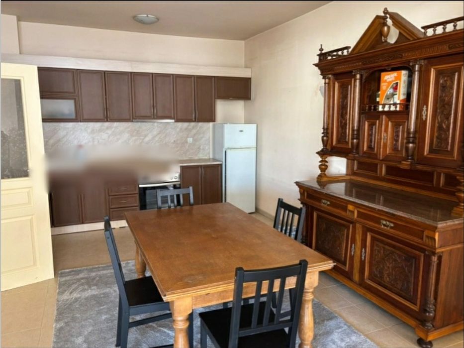 Дава се под наем Тристаен апартамент в София, Център - 114 кв.м за 648.21 € - Снимка #1