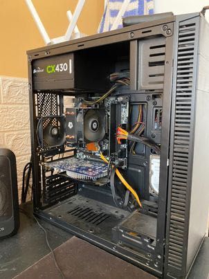 GAMING COMPUTER Set + Volan-Pedali + 2 Joystica TOP CENA