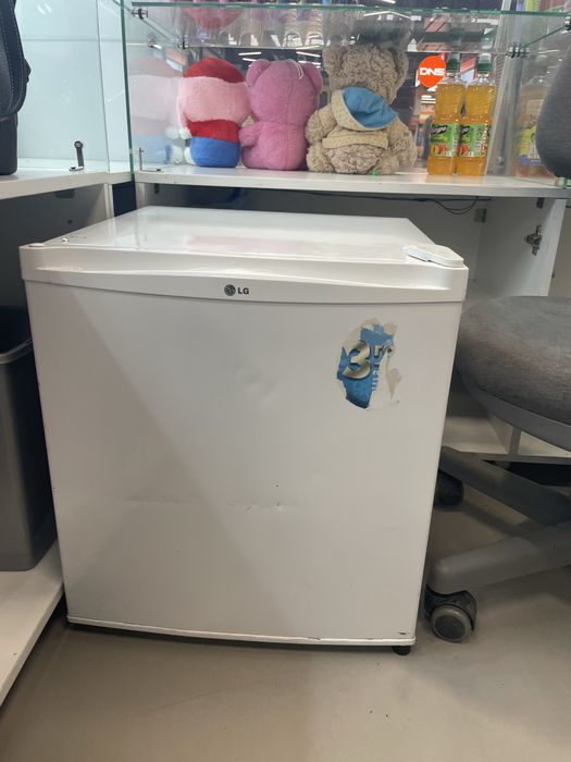 Продаю мини холодильник