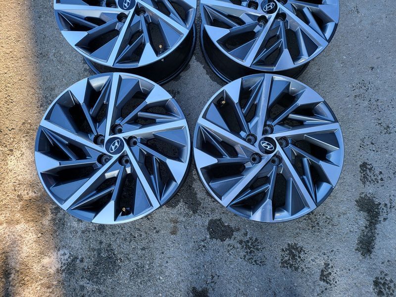 18цола Hyundai Хюндай 5x114.3 Оригинални