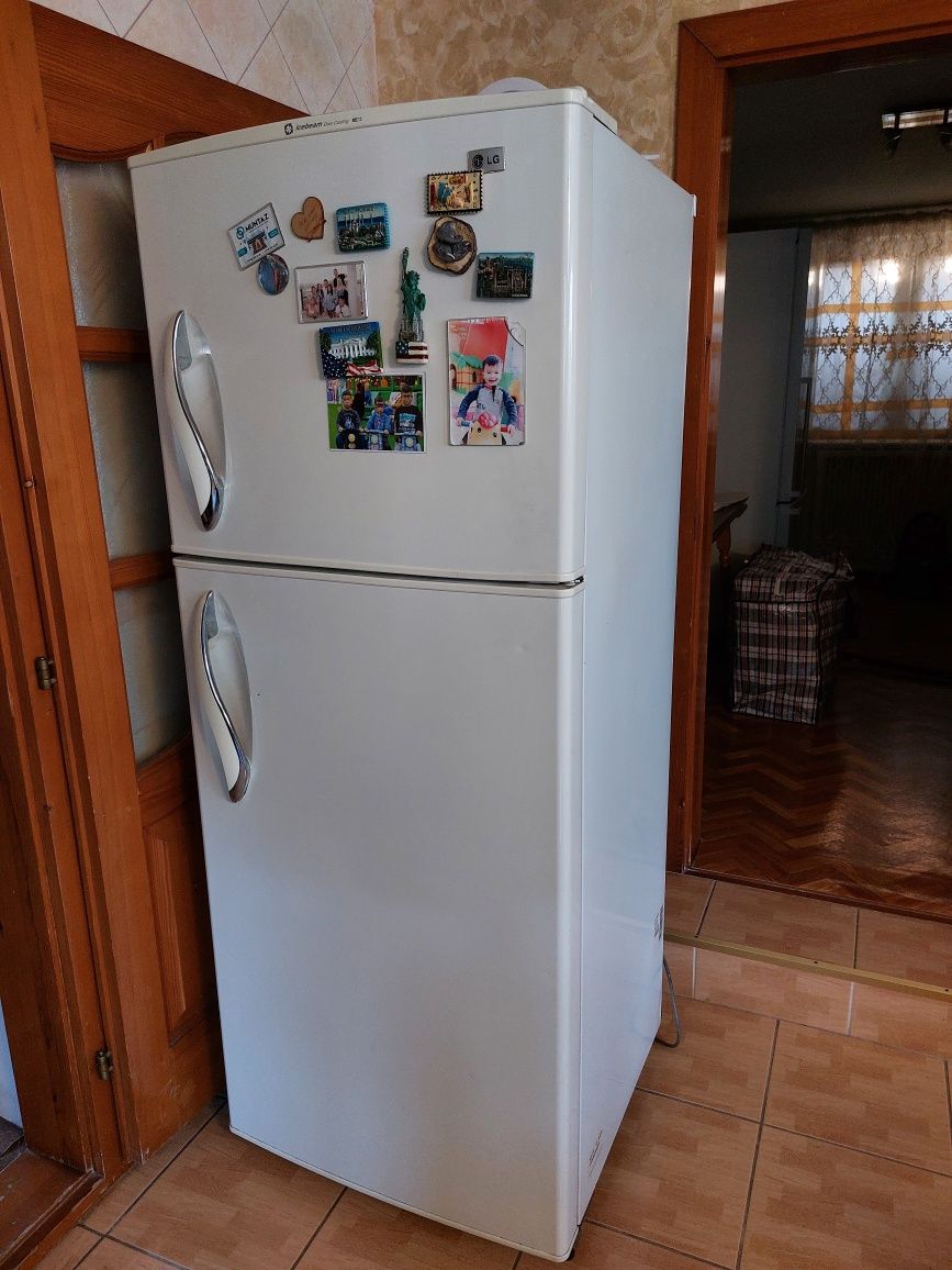 Продается. Холодильник  самсунг