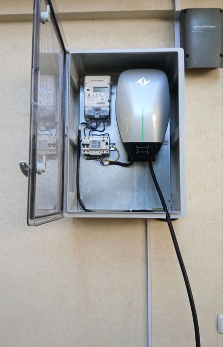 Электромобилларга уйга ёки офисга зарядлаш станциясини урнатиб бераиз