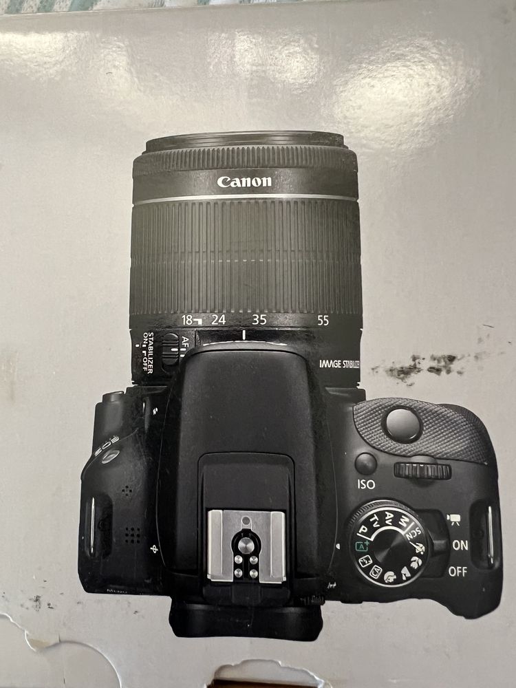 Продам фотоаппарат Canon eos100d канон