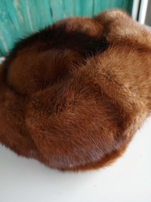 Продам женскую норковую шапку