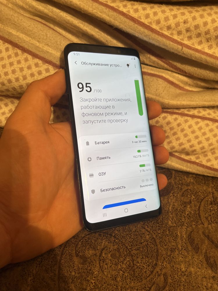 Samsung s9 4/64 в отличном состоянии
