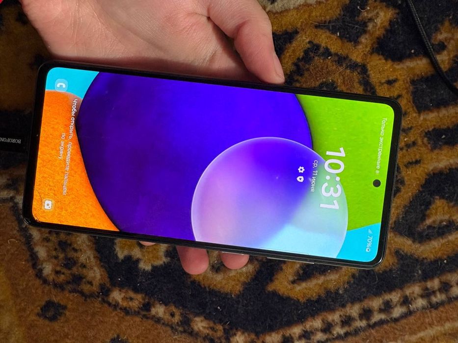 Продам Самсунг А52