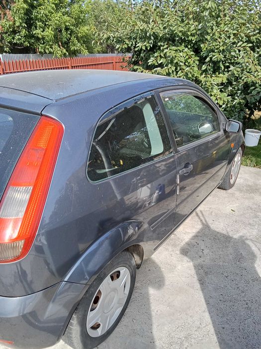 Vând Ford fiesta Bloc motor fisurat