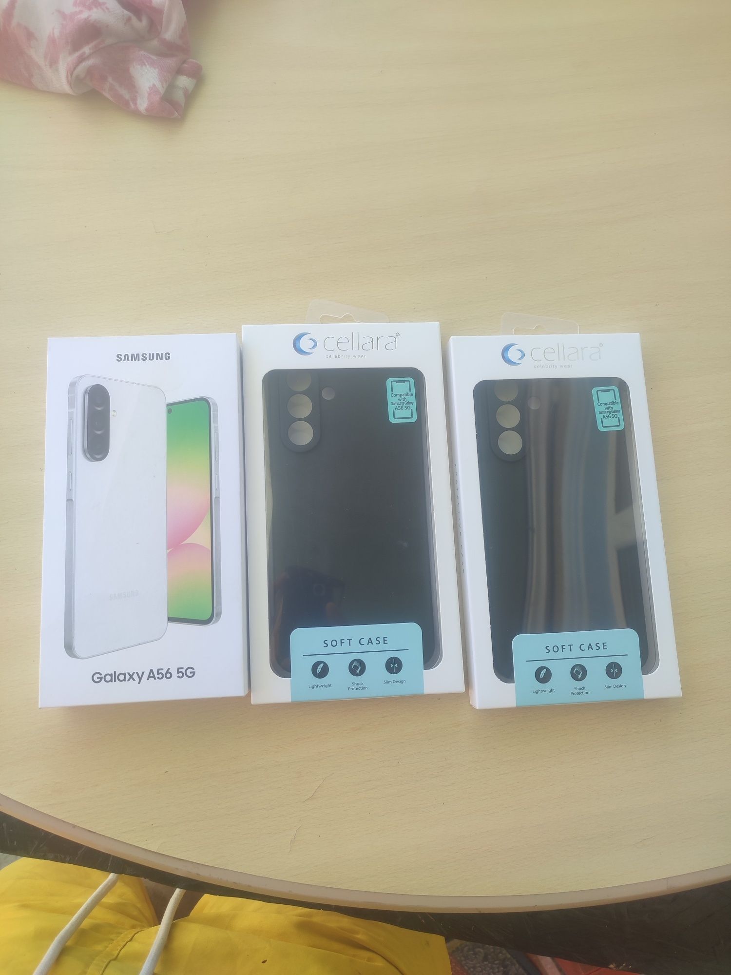 De vânzare telefon nou
