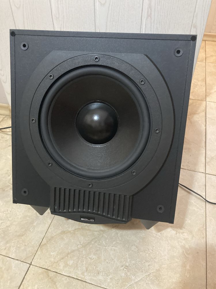B&W SOLID Solutions PB100 активeн субуфер