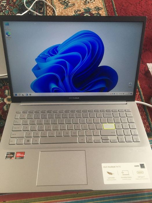 Asus vivobook 15 15.6